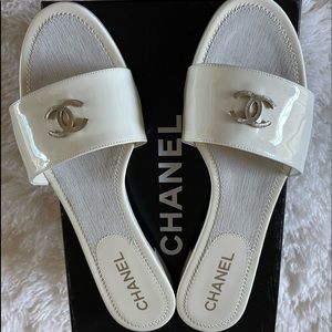 Chanel size 10 white slip on sandal.